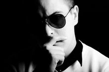 Load image into Gallery viewer, Aviator Sunglasses Black Frames